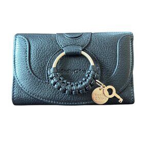 See By Chloe Hana Goatskin Leather Wallet Black NWOT Key Charm Dustbag MSRP $240